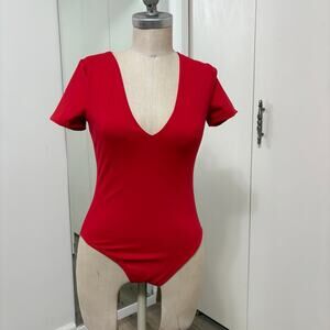 Forever 21 Red Bodysuit Women Small V Neck Short Sleeve NWT